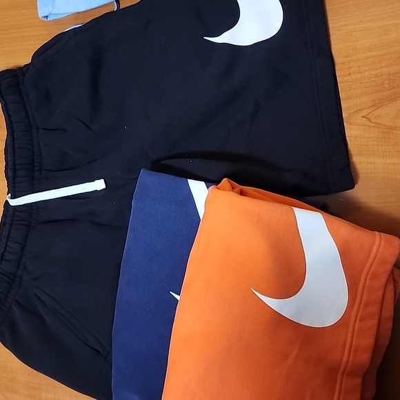 Nike Shorts - Picture 3 of 3